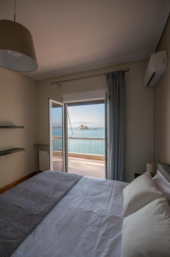 Di Fronte Alla Fortezza Nafplio Ngoại thất bức ảnh